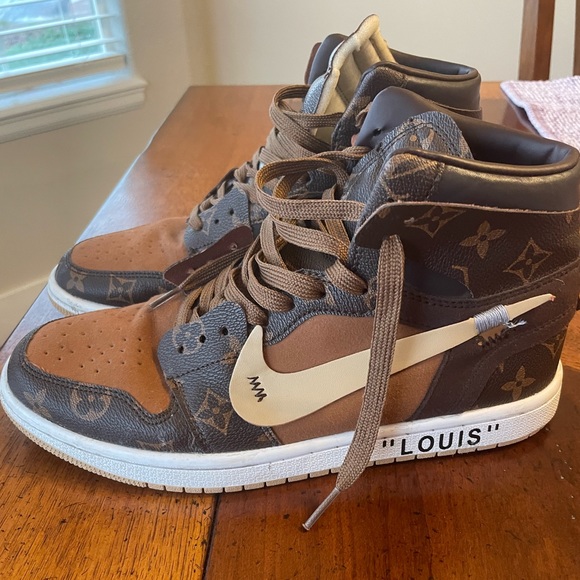 Men’s Nike shoes